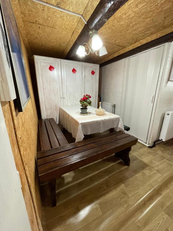 Casa De Oaspeti Cristina Fitod Екстериор снимка